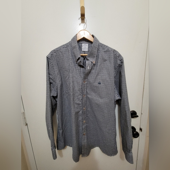 Brooks Brothers Dark Navy and White Gingham Shirt. Non Iron. Size XL - Picture 1 of 8